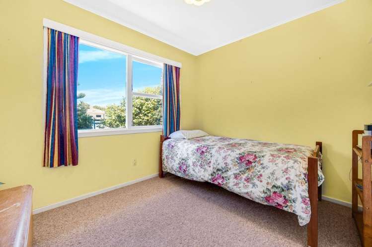 29 Kaikoura Street Henderson_13