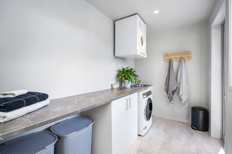 152 Valley View Road Otaika_17