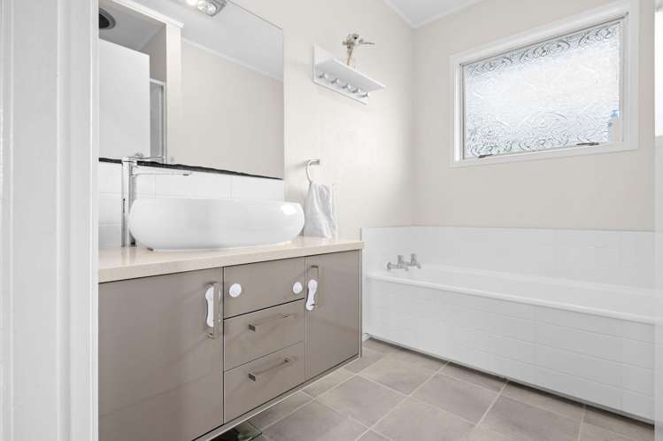 8 McKinley Place Nawton_14