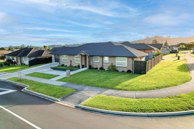 Expansive 215sqm Family Home