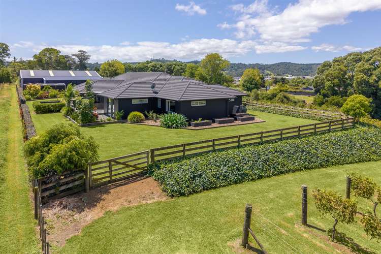 583 State Highway 16 Kumeu_33