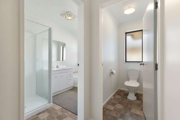 16 Orlando Way Kelvin Grove_23