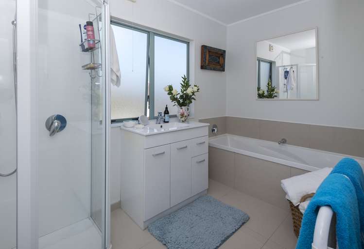 1/50 Drake Street Howick_13