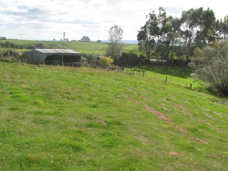 11 Smiths Track Clinton and Surrounds_13