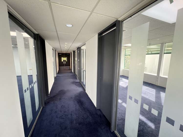 Level 1/5 William Pickering Drive Albany_7