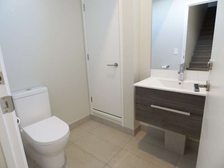 140 Hobsonville Point Road Hobsonville_6