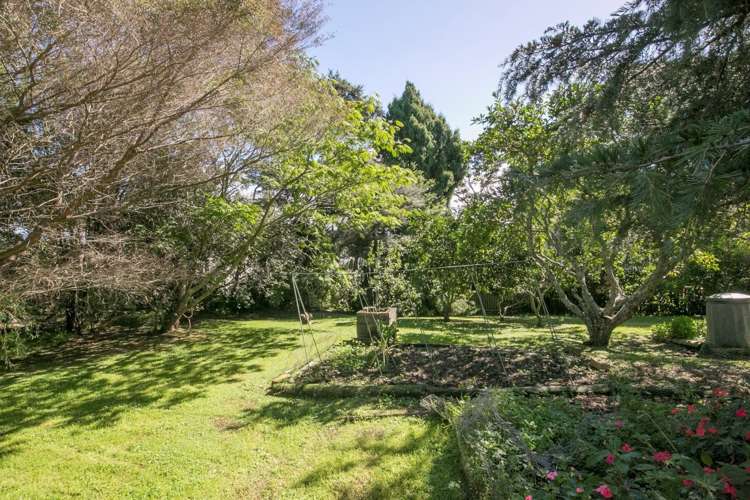 34 Highland Avenue Titirangi_5