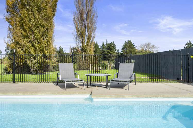 10 Clifford Close Leamington_24