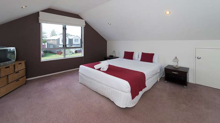 7/1420g Hamurana Road Mourea_11