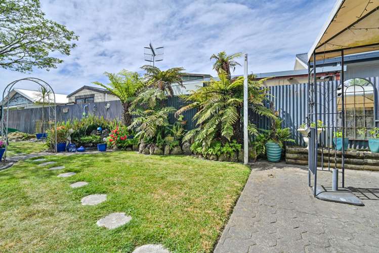 910 Collinge Road Mayfair_16