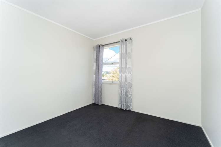 10a Castaing Crescent Te Atatu South_6