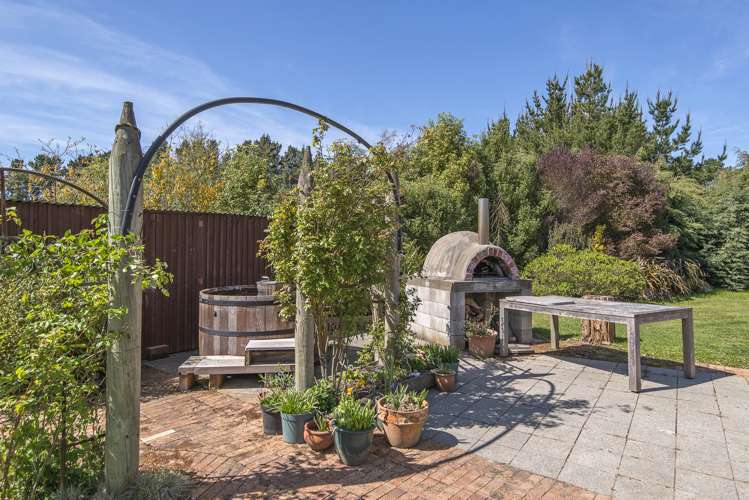 722 Downs Road West Eyreton_13