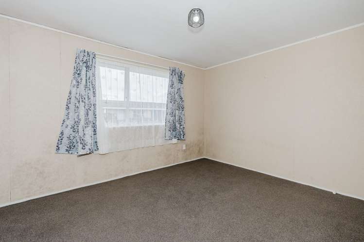 22a Leslie Place Deanwell_6