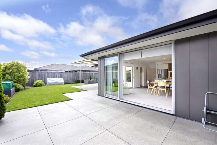 14 Cupola Crescent Richmond_5