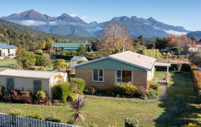 10 Waiau Street Manapouri_1