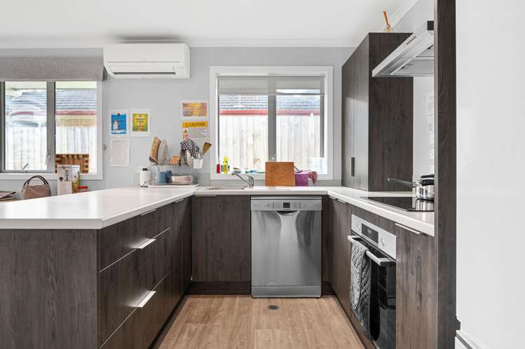 11A Knighton Road_4