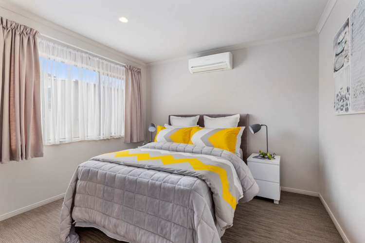 58 Aberdeen Crescent Wattle Downs_16