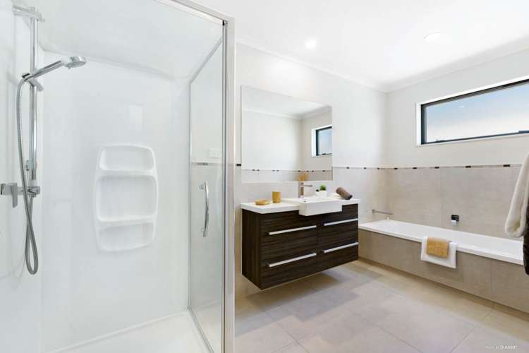 23 Costa Viva Crescent Karaka_9