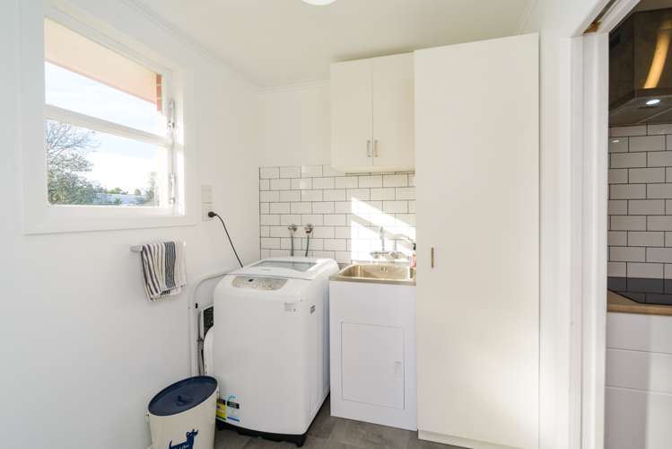 3 Sefton Avenue Highbury_21