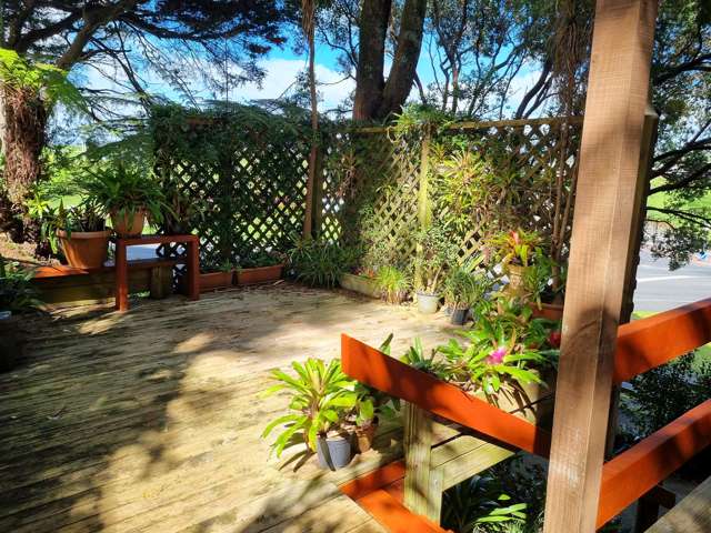 129 Riverside Drive Parahaki_1