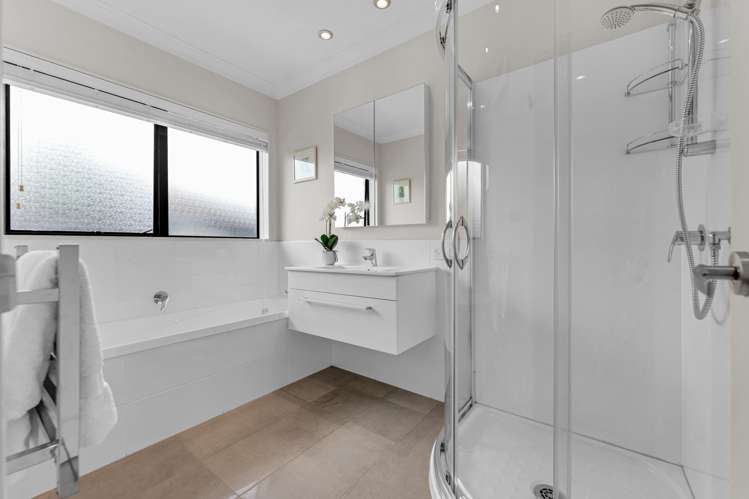 10 Kadina Place Botany Downs_15