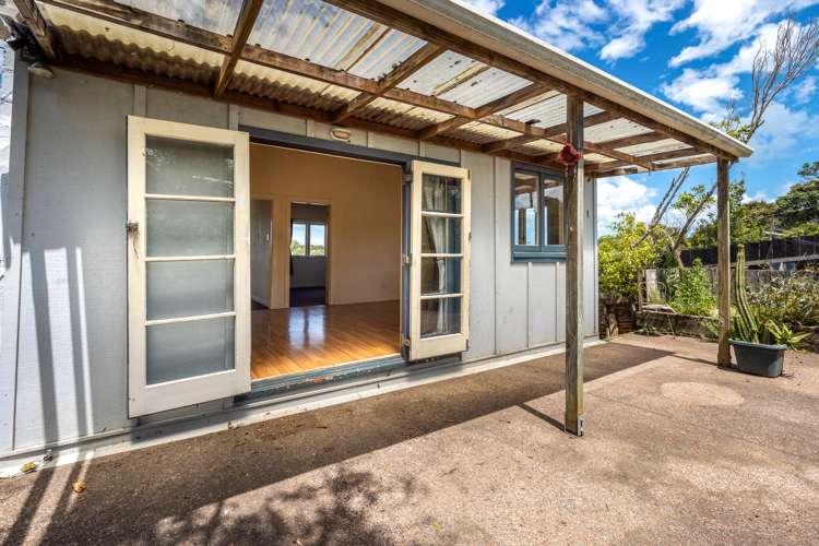 8 Wellington Road Surfdale_7