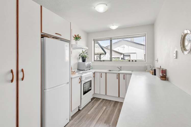 1/22 Moffett Street Islington_3