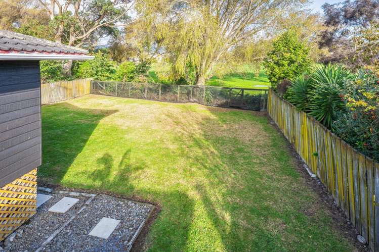 16 The Avenue Otaki Beach_17