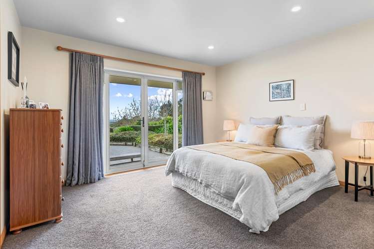 592 Redoubt Road Flat Bush_19