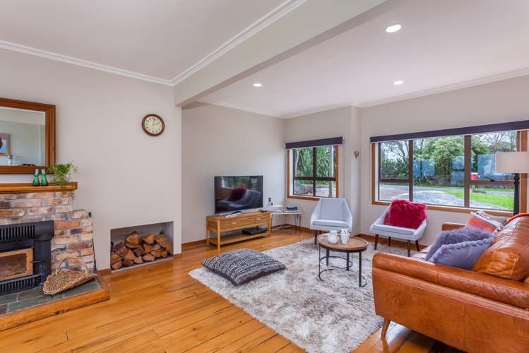 23 Lookout Drive Laingholm_6