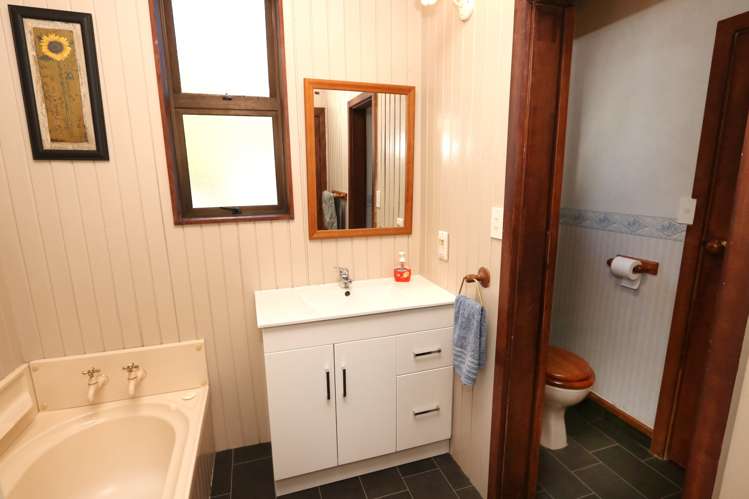 111 Belt Road Allenton_14