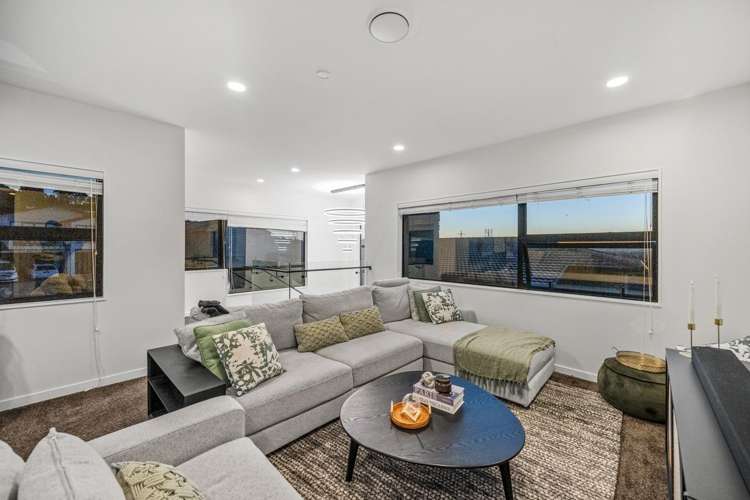 23 Gospel Heights Flat Bush_8