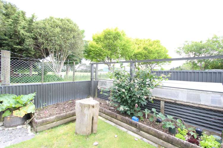 6 Hamilton Street Pahiatua_13