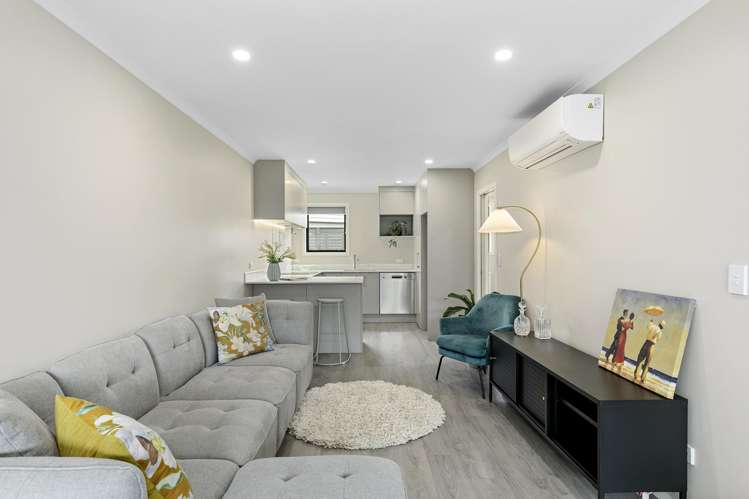 5 Te Whiti Grove Waterloo_6