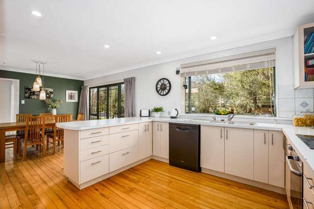 50f Katherine Mansfield Drive Whitemans Valley_1