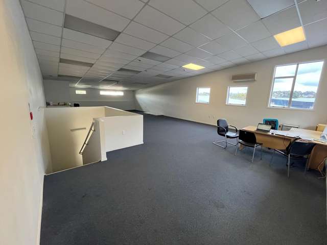 E/65 View Road Wairau Valley_1