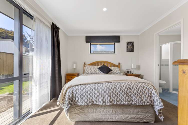 23 Otia Drive Richmond_8