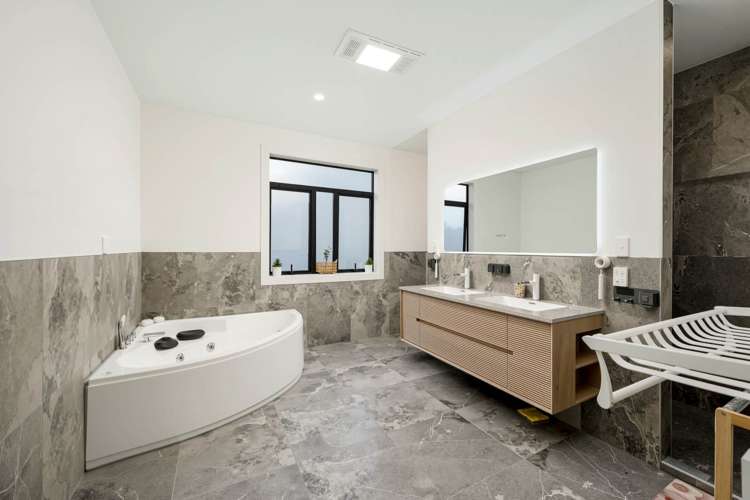 33 Pacific Heights Road Orewa_12