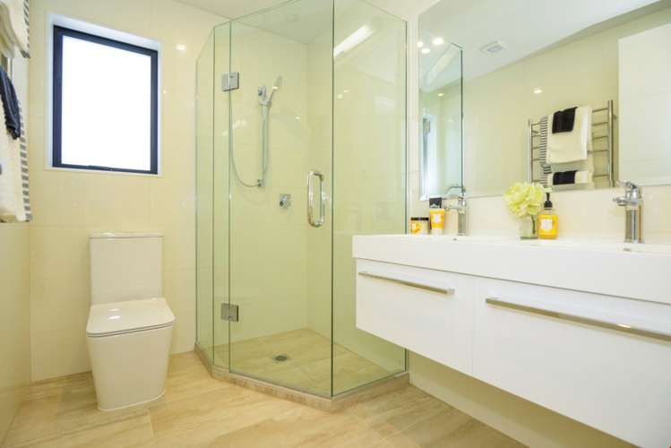 28 Queensway Three Kings_11