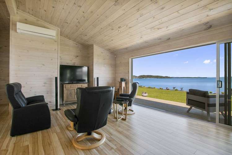 28 Sandleigh Drive Athenree_1