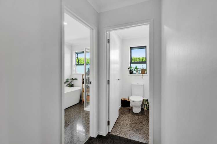 1108c Egmont Road Egmont Village_22