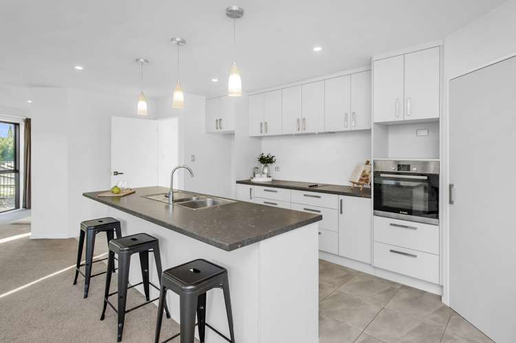 4 Dundee Close Darfield_7