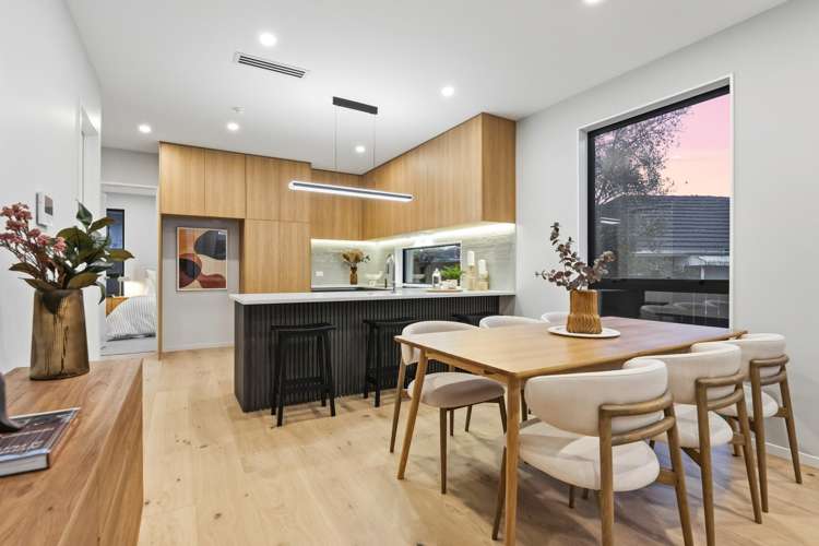 8c Catalina Crescent Forrest Hill_2