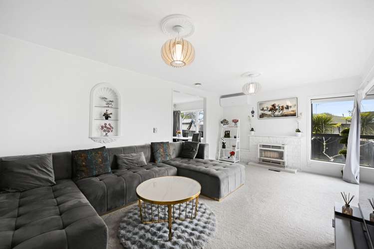 59 Resthill Crescent Glenview_4