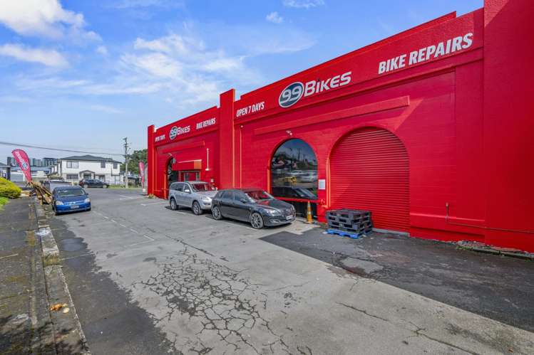 4099A Great North Road Kelston_9