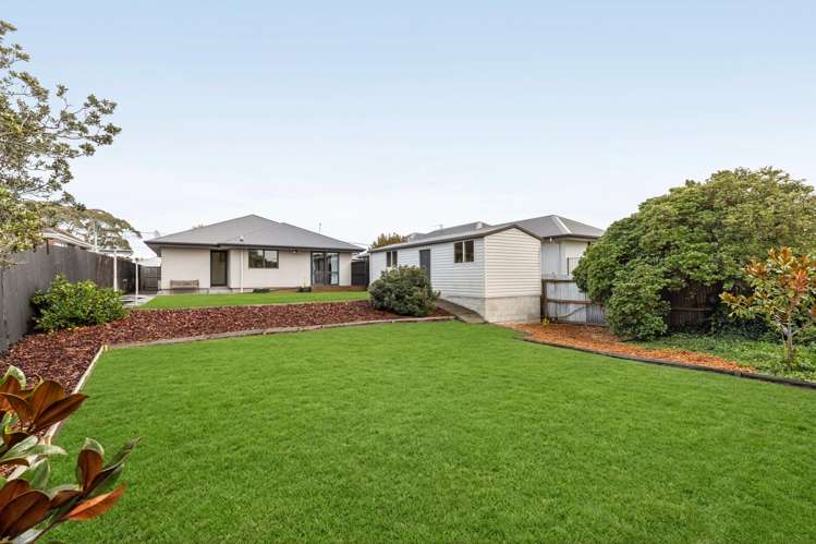 241 Breezes Road Aranui_19