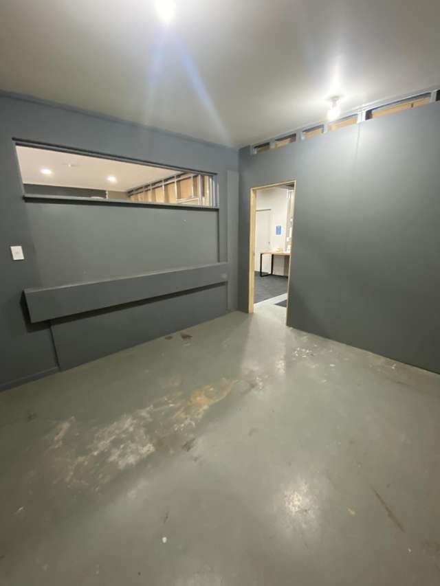 T2/82-84 Niven Street Onekawa_1