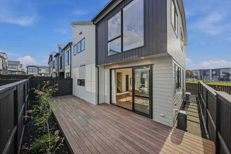 8 Mihi Lane Hobsonville_12
