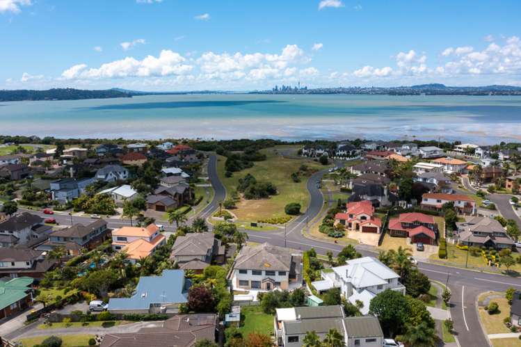 16 Waimanu Bay Drive Te Atatu Peninsula_33