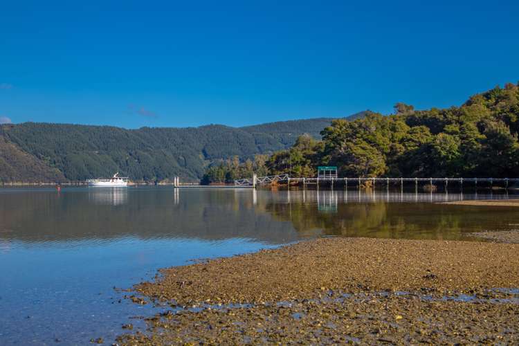 7098 Kenepuru Road Kenepuru Sound_14